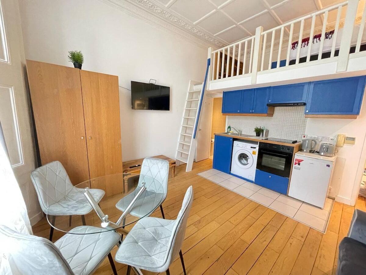 Portobello Road Artistic Studios 'Budget' London Ruang foto