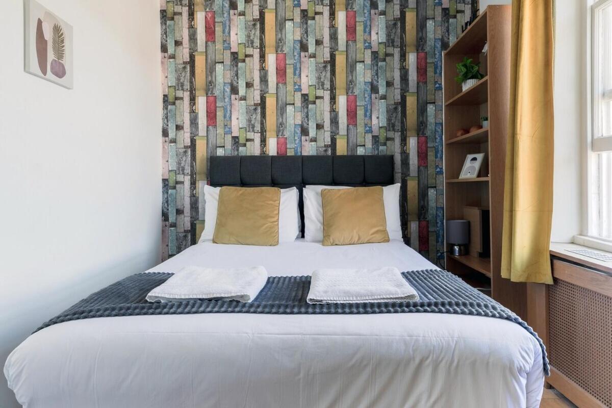 Portobello Road Artistic Studios 'Budget' London Bagian luar foto