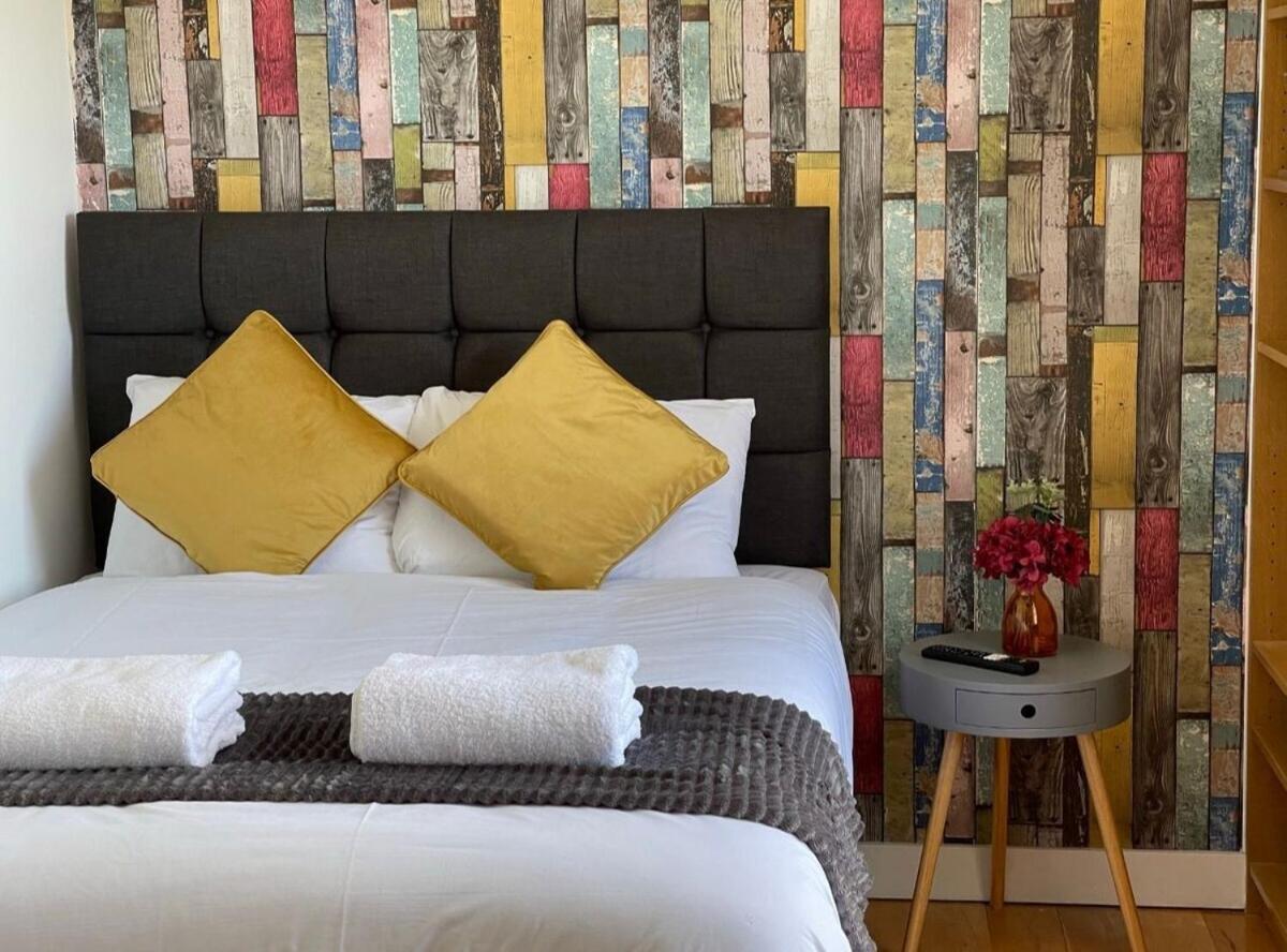 Portobello Road Artistic Studios 'Budget' London Bagian luar foto