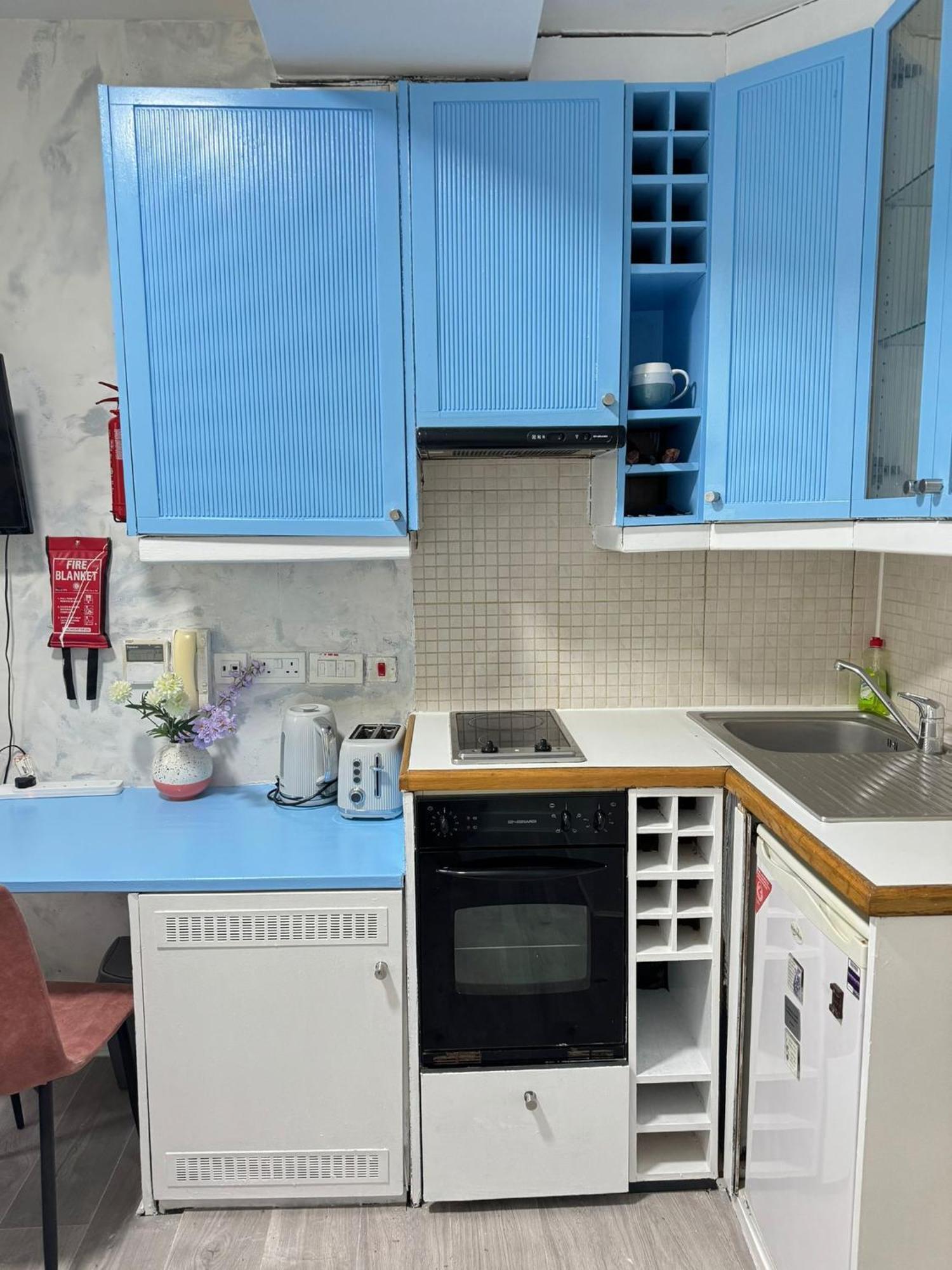 Portobello Road Artistic Studios 'Budget' London Ruang foto