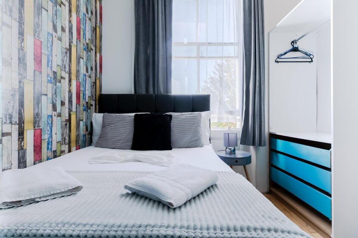 Portobello Road Artistic Studios 'Budget' London Ruang foto