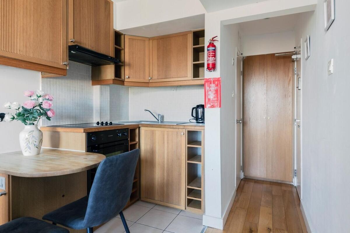 Portobello Road Artistic Studios 'Budget' London Ruang foto
