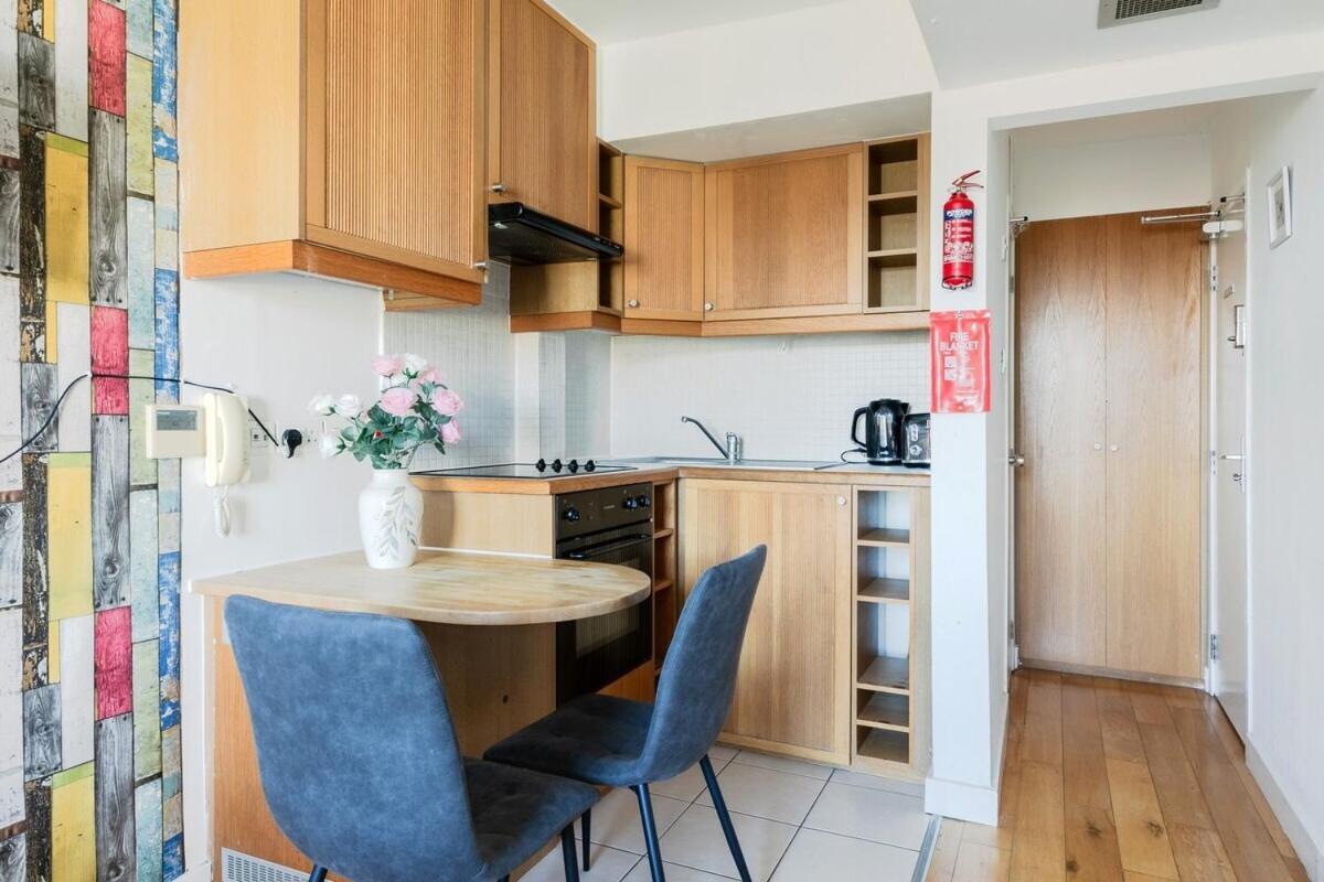 Portobello Road Artistic Studios 'Budget' London Ruang foto