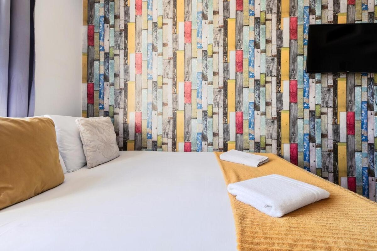 Portobello Road Artistic Studios 'Budget' London Ruang foto