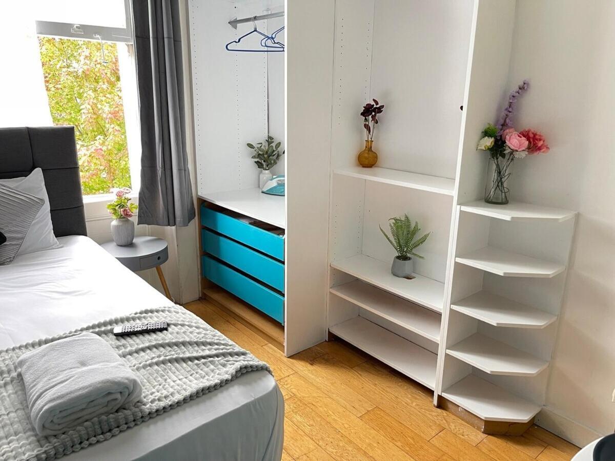 Portobello Road Artistic Studios 'Budget' London Ruang foto