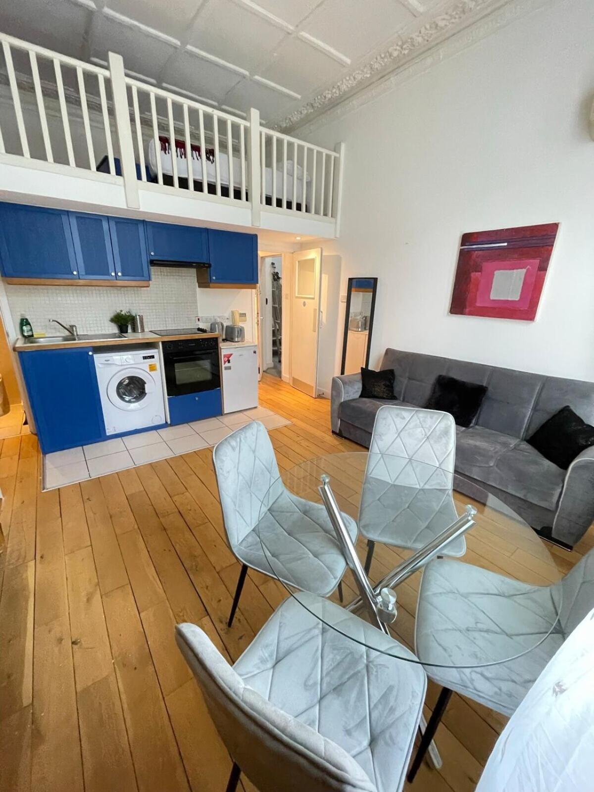Portobello Road Artistic Studios 'Budget' London Ruang foto