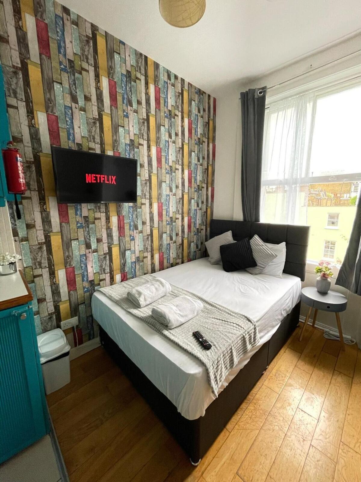 Portobello Road Artistic Studios 'Budget' London Ruang foto