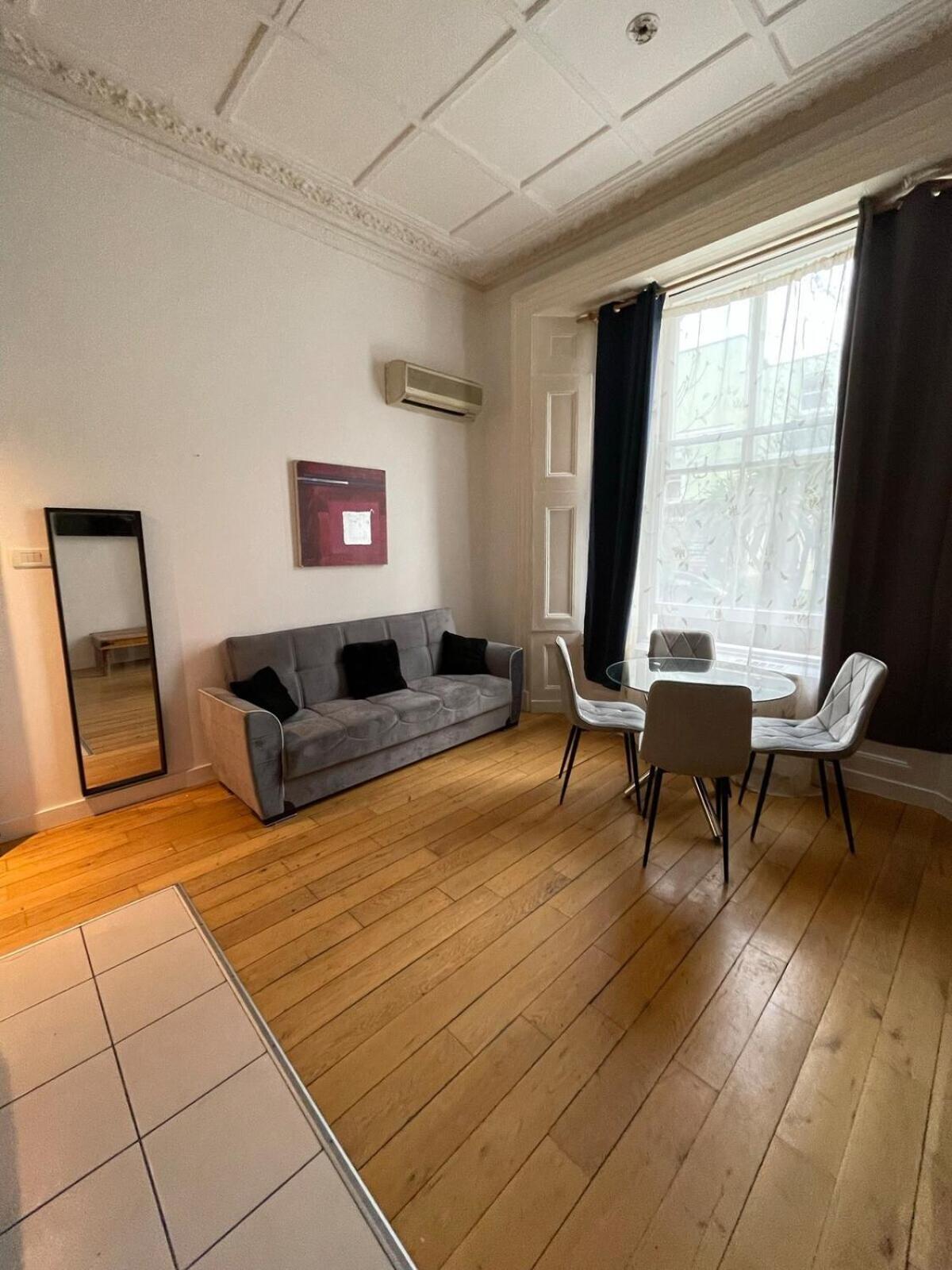 Portobello Road Artistic Studios 'Budget' London Ruang foto