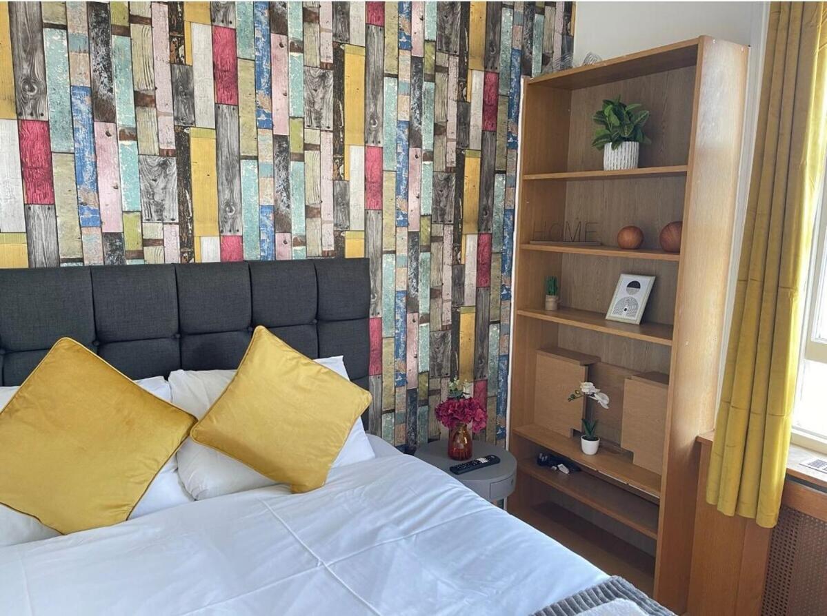 Portobello Road Artistic Studios 'Budget' London Ruang foto